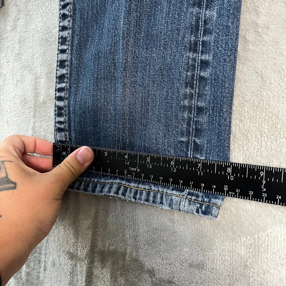 True Religion Straight Flap Pocket Blue Jeans 31x27 Faded Denim Distressed